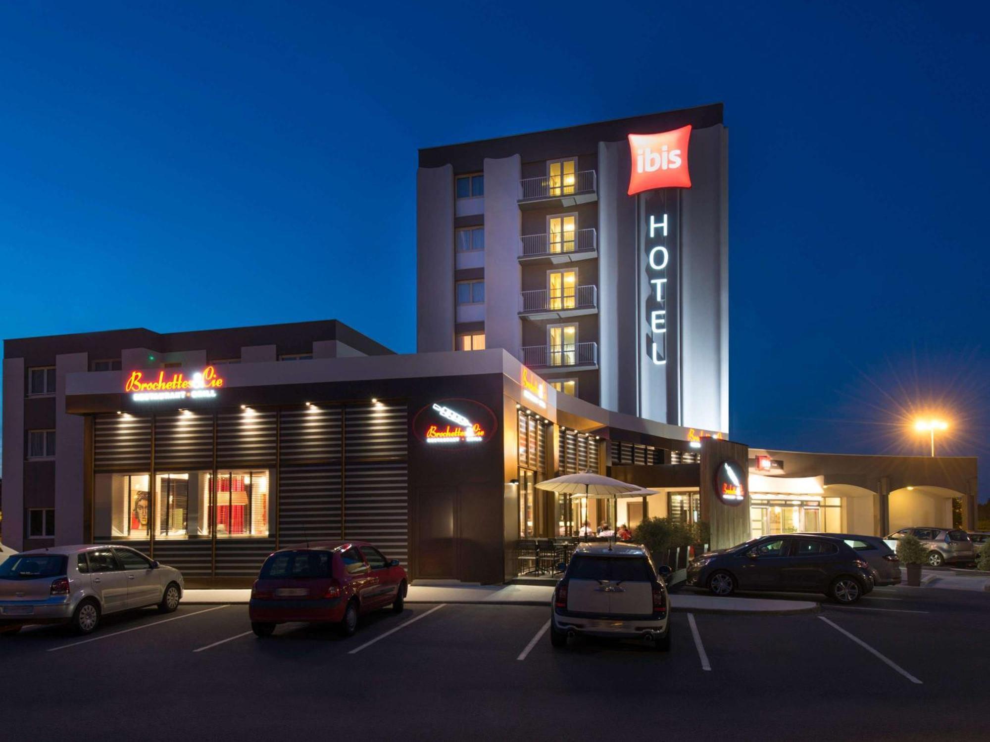 Ibis Cholet Hotell Eksteriør bilde