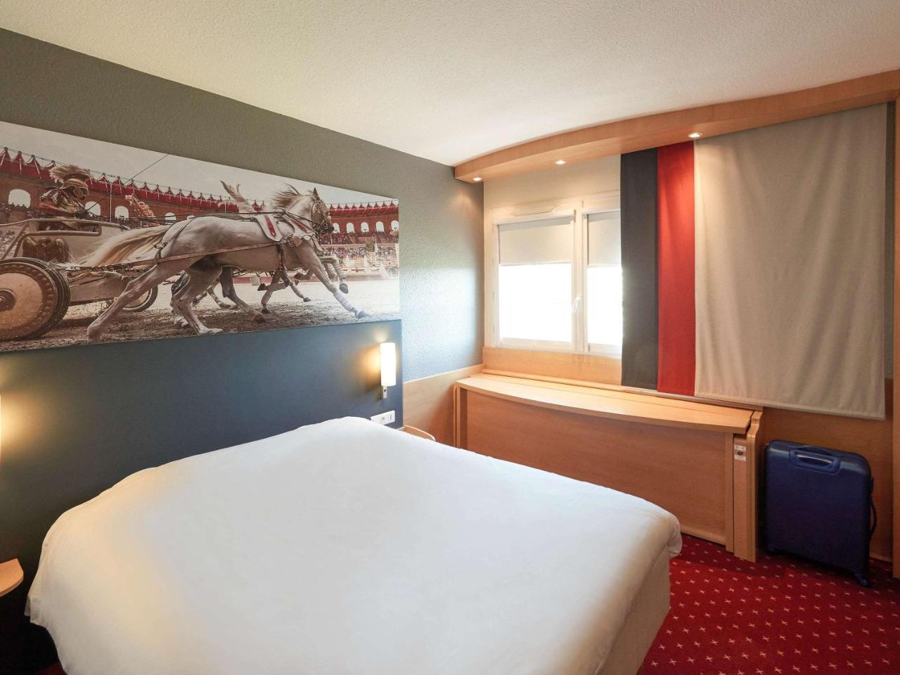 Ibis Cholet Hotell Eksteriør bilde